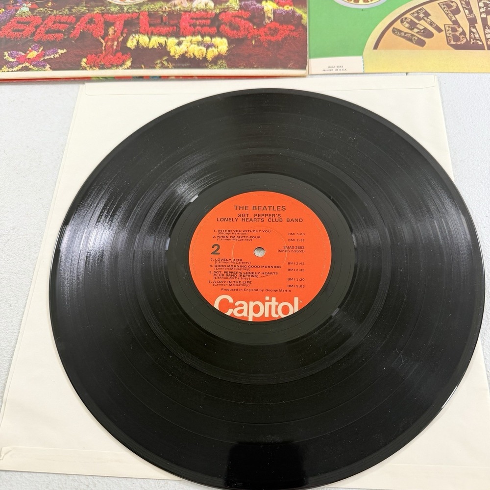 The Beatles Sgt. Pepper's Vinyl Record LP VG+ 1967 Stereo Capitol SMAS-2653 - Picture 4 of 8